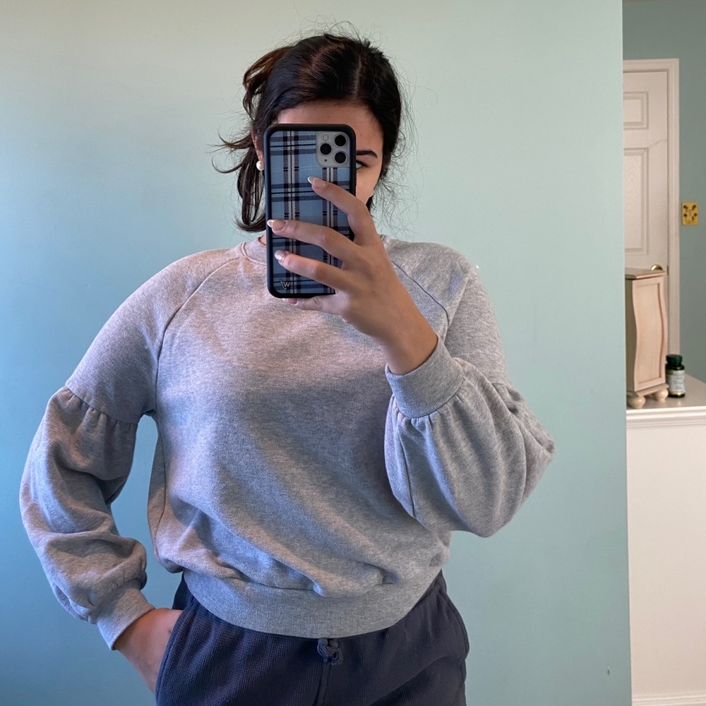 Puff-sleeve Sweater